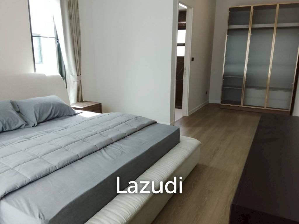 4 Bedroom 5 Bathroom 310 Sq.m Setthasiri Bangna KM.10