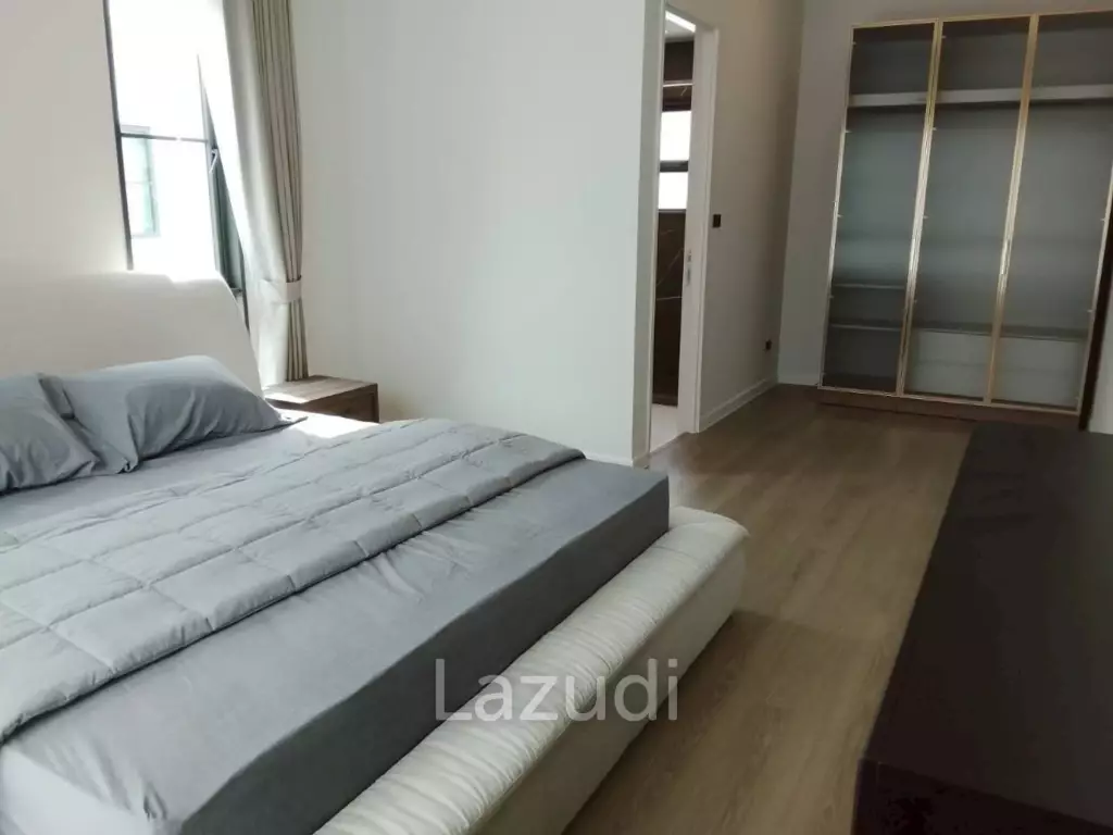 4 Bedroom 5 Bathroom 310 Sq.m Setthasiri Bangna KM.10