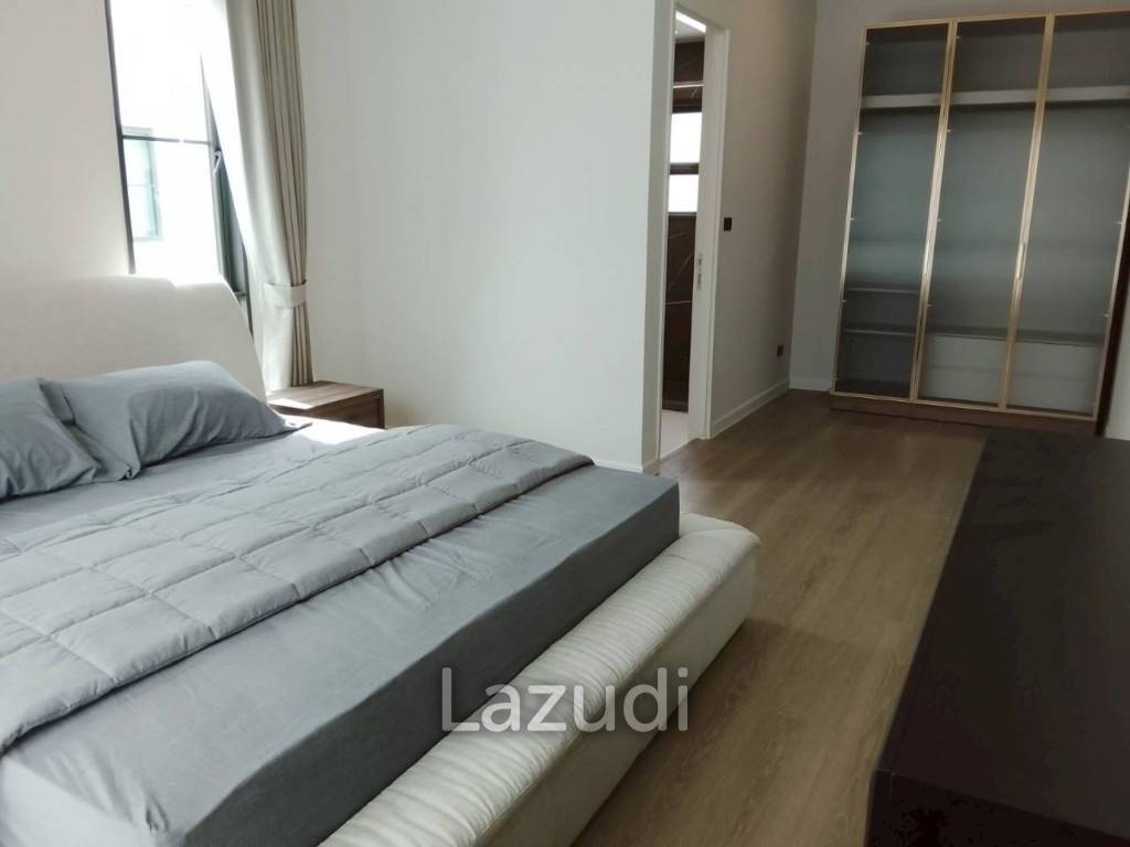 4 Bedroom 5 Bathroom 310 Sq.m Setthasiri Bangna KM.10