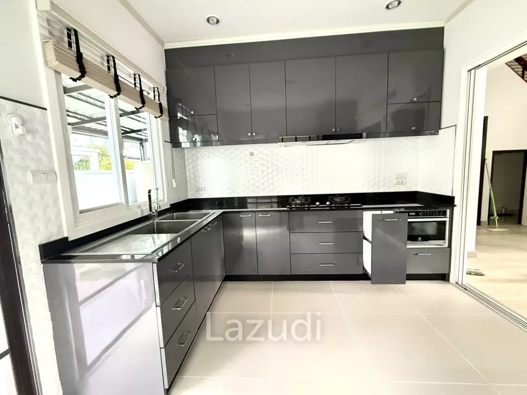 4-Bedroom House For Rent In Vichit, Phuket