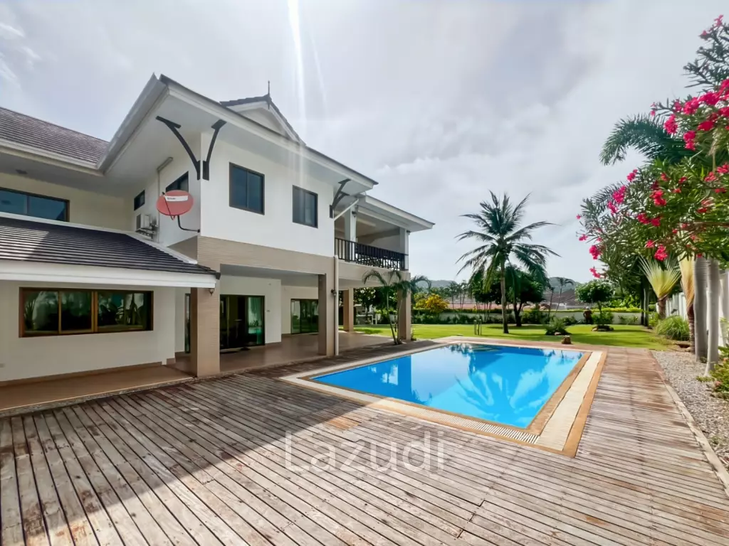 Heights 2 Khao Tao - 4 Bedroom Villa with Pool on Large 1,200 Sqm Plot