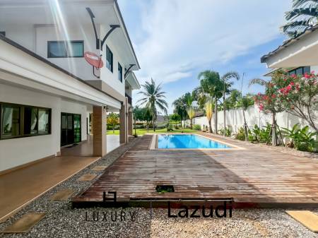 Heights 2 Khao Tao - 4 Bedroom Villa with Pool on Large 1,200 Sqm Plot