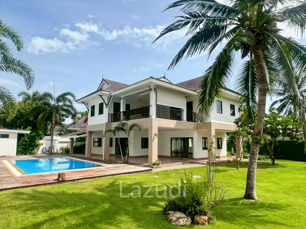 Heights 2 Khao Tao - 4 Bedroom Villa with Pool on Large 1,200 Sqm Plot