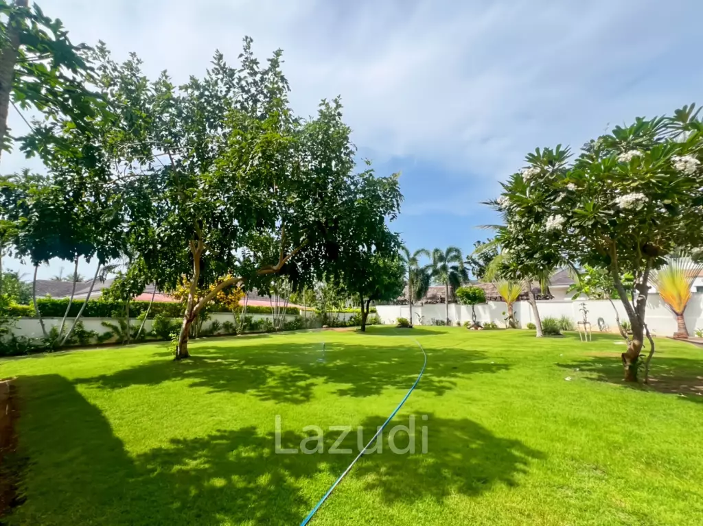 Heights 2 Khao Tao - 4 Bedroom Villa with Pool on Large 1,200 Sqm Plot