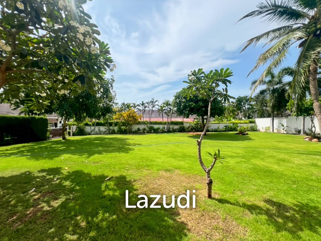 Heights 2 Khao Tao - 4 Bedroom Villa with Pool on Large 1,200 Sqm Plot