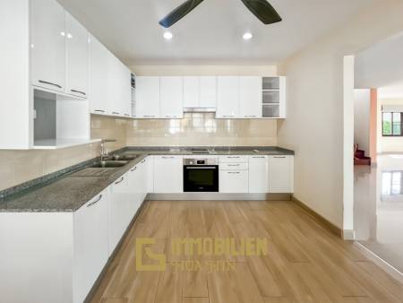 Heights 2 Khao Tao: 4 Schlafzimmer Pool Villa auf einem großen 1.200 qm Grundstück
