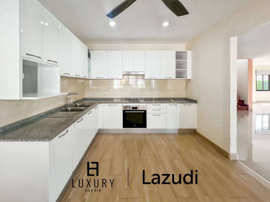 Heights 2 Khao Tao - 4 Bedroom Villa with Pool on Large 1,200 Sqm Plot