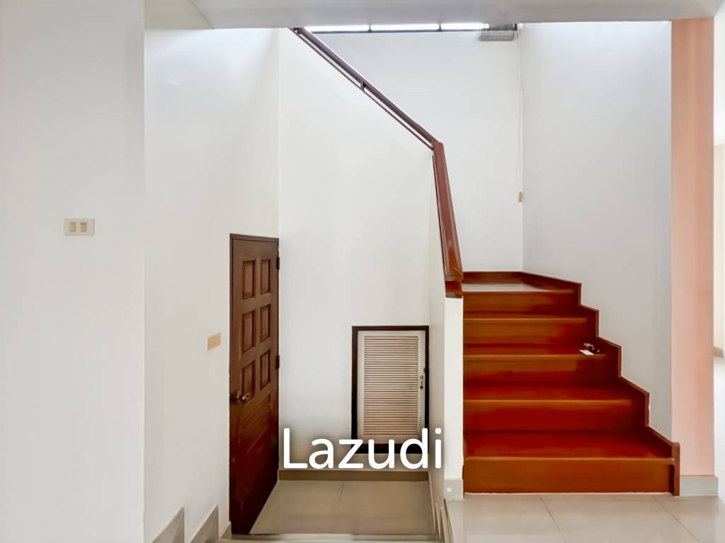 Heights 2 Khao Tao - 4 Bedroom Villa with Pool on Large 1,200 Sqm Plot