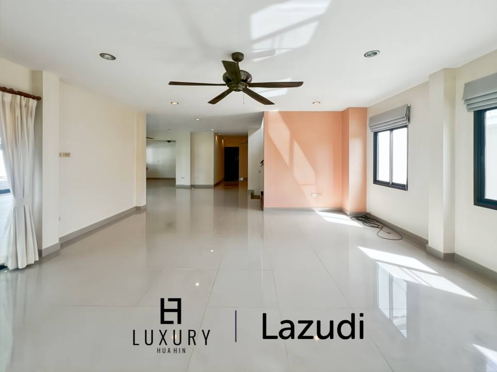 Heights 2 Khao Tao - 4 Bedroom Villa with Pool on Large 1,200 Sqm Plot