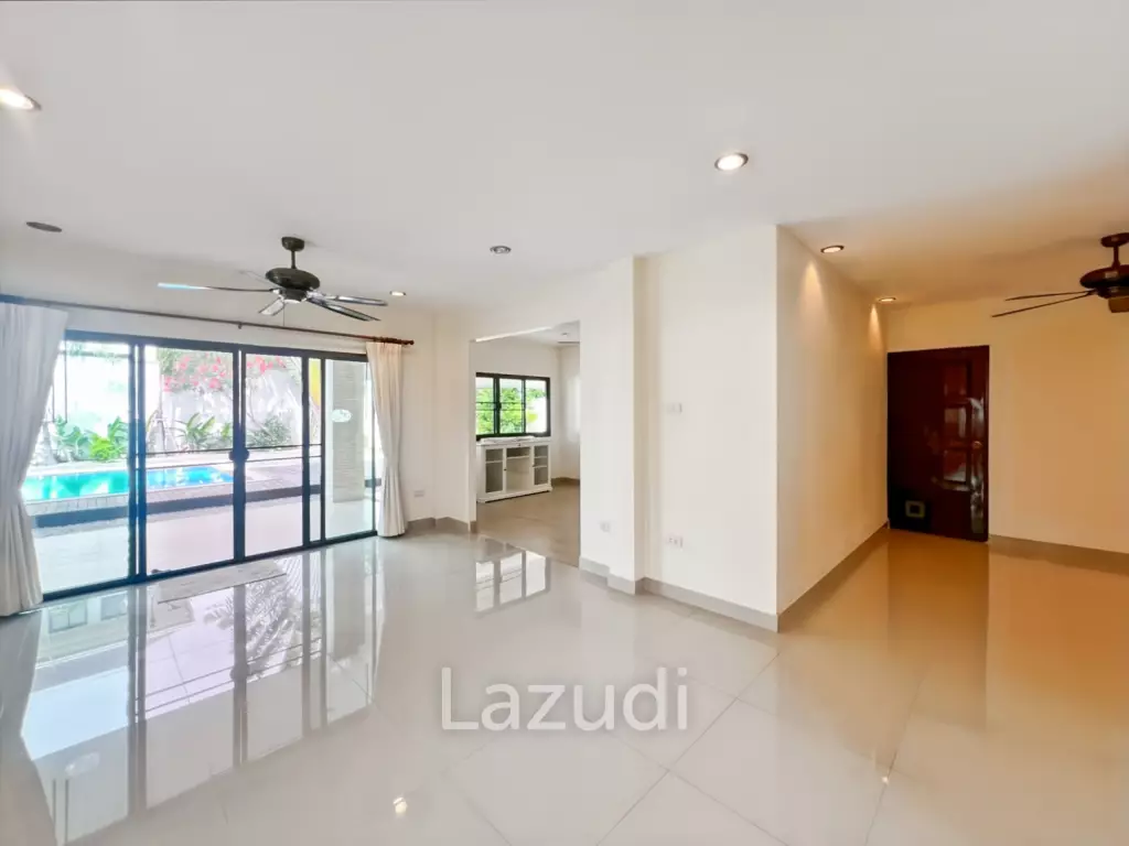 Heights 2 Khao Tao - 4 Bedroom Villa with Pool on Large 1,200 Sqm Plot