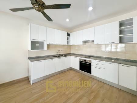 Heights 2 Khao Tao: 4 Schlafzimmer Pool Villa auf einem großen 1.200 qm Grundstück