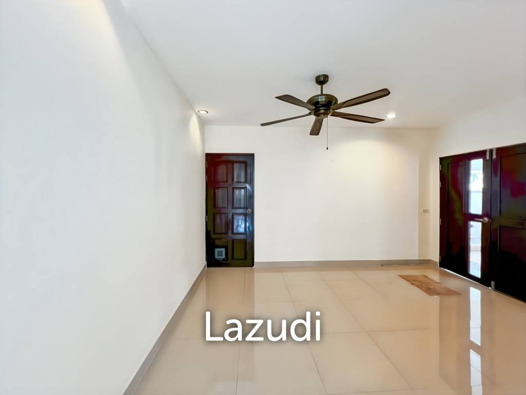 Heights 2 Khao Tao - 4 Bedroom Villa with Pool on Large 1,200 Sqm Plot