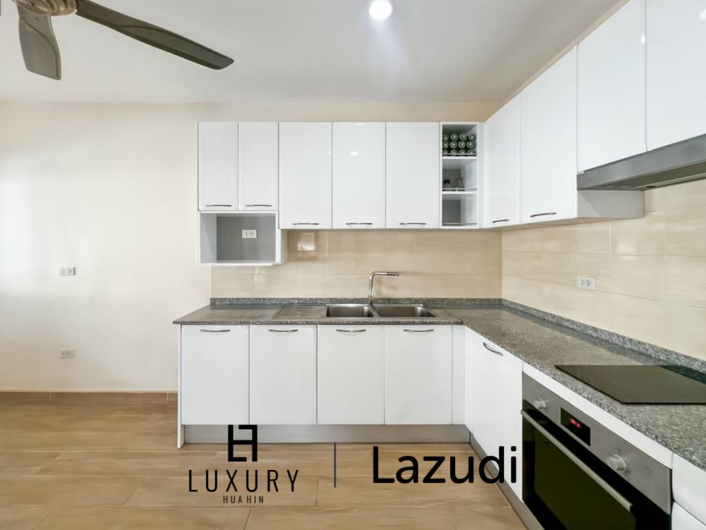 Heights 2 Khao Tao - 4 Bedroom Villa with Pool on Large 1,200 Sqm Plot