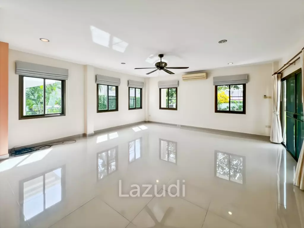 Heights 2 Khao Tao - 4 Bedroom Villa with Pool on Large 1,200 Sqm Plot