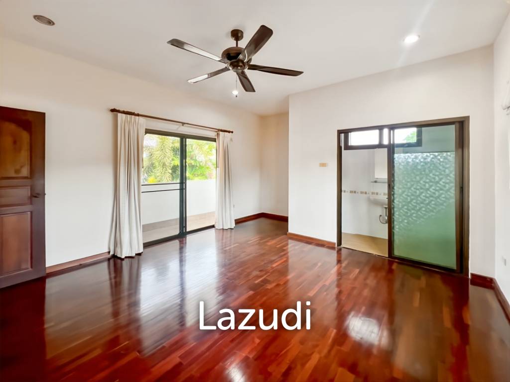 Heights 2 Khao Tao - 4 Bedroom Villa with Pool on Large 1,200 Sqm Plot