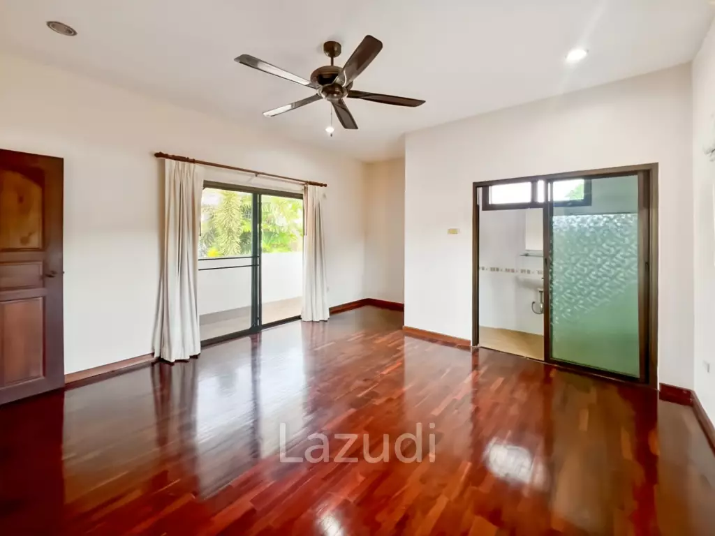 Heights 2 Khao Tao - 4 Bedroom Villa with Pool on Large 1,200 Sqm Plot