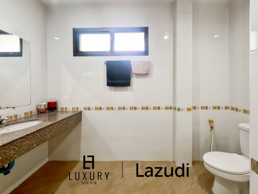 Heights 2 Khao Tao - 4 Bedroom Villa with Pool on Large 1,200 Sqm Plot