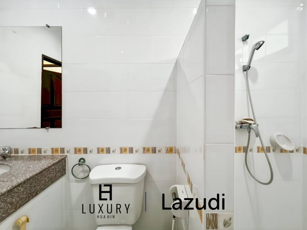 Heights 2 Khao Tao - 4 Bedroom Villa with Pool on Large 1,200 Sqm Plot