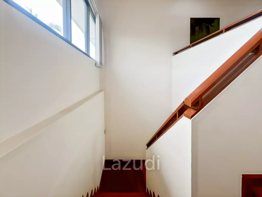 Heights 2 Khao Tao - 4 Bedroom Villa with Pool on Large 1,200 Sqm Plot