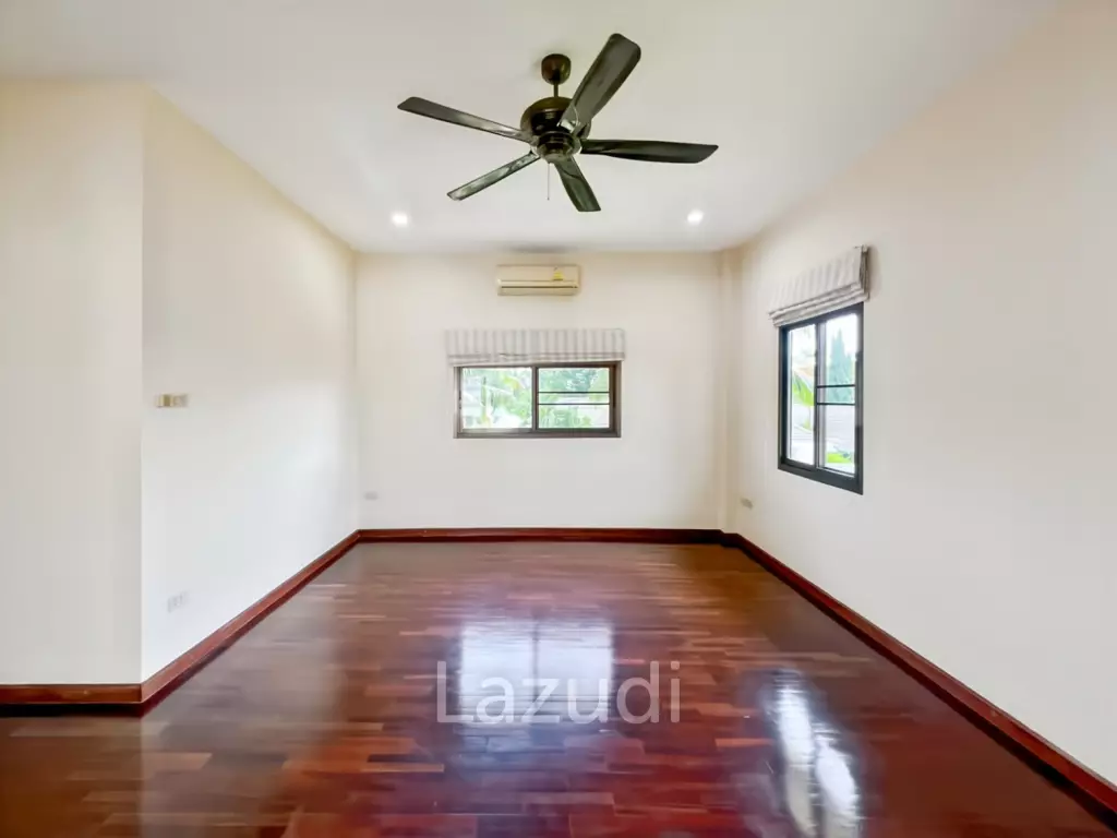 Heights 2 Khao Tao - 4 Bedroom Villa with Pool on Large 1,200 Sqm Plot