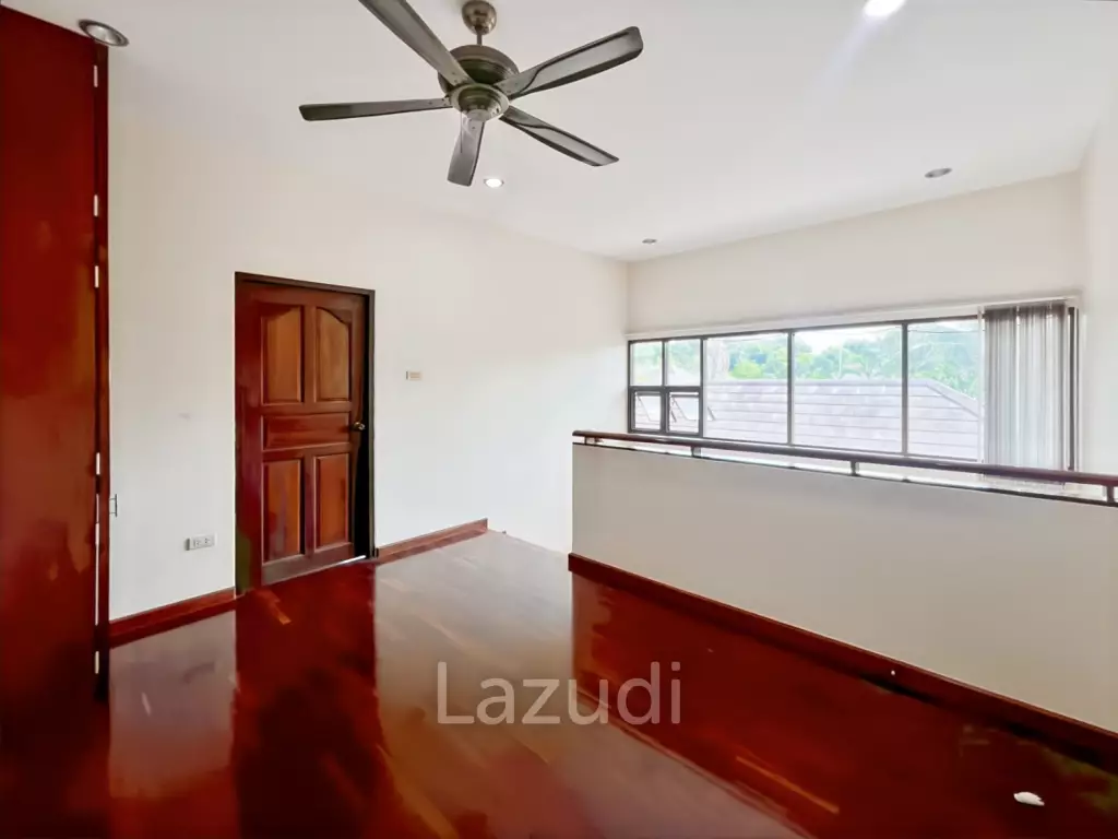 Heights 2 Khao Tao - 4 Bedroom Villa with Pool on Large 1,200 Sqm Plot
