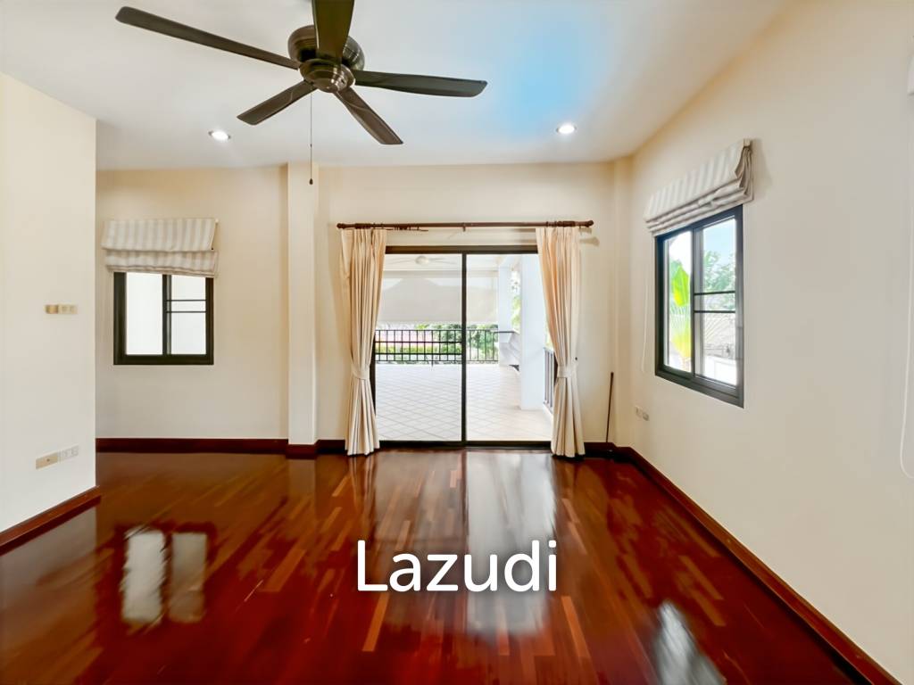 Heights 2 Khao Tao - 4 Bedroom Villa with Pool on Large 1,200 Sqm Plot