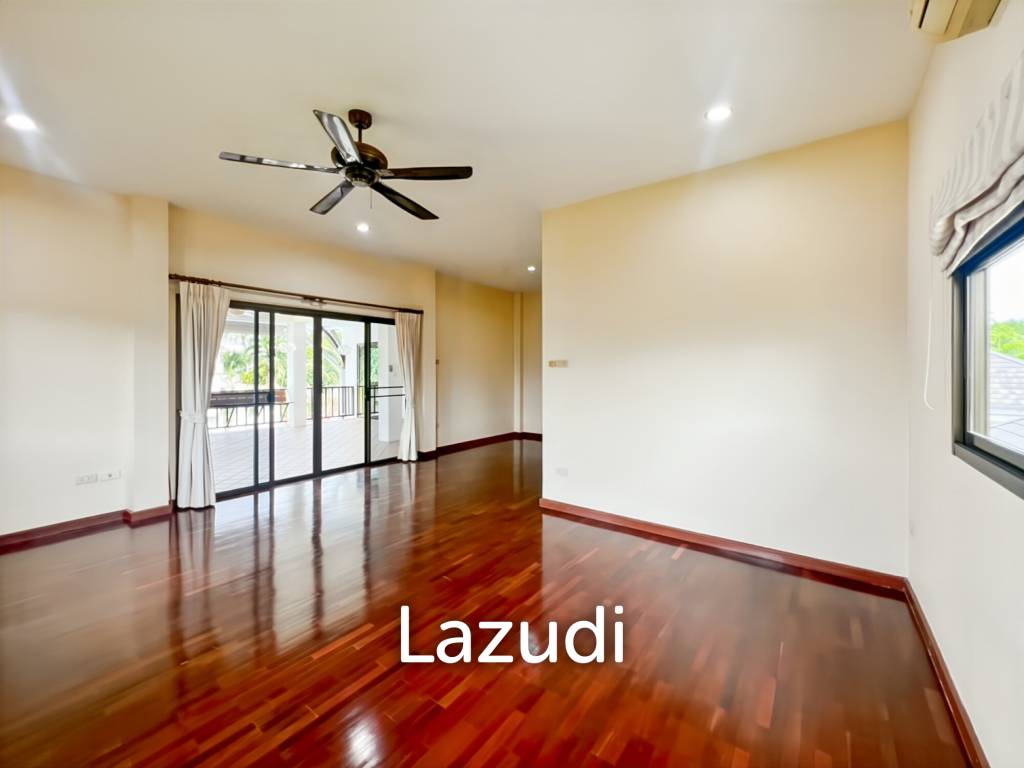 Heights 2 Khao Tao - 4 Bedroom Villa with Pool on Large 1,200 Sqm Plot