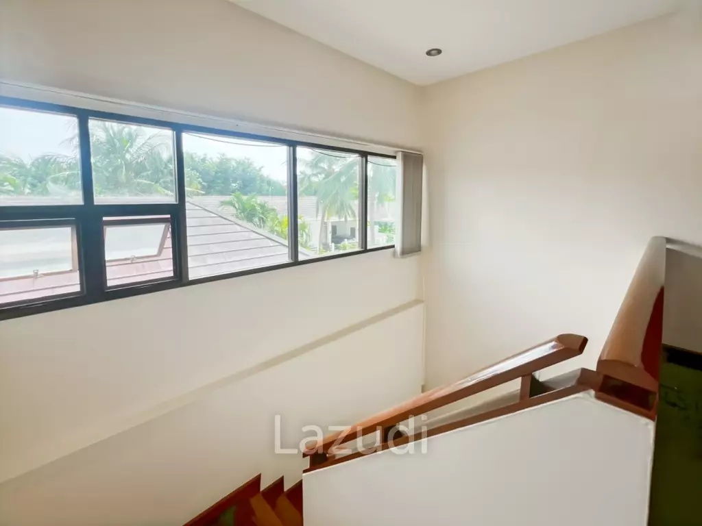 Heights 2 Khao Tao - 4 Bedroom Villa with Pool on Large 1,200 Sqm Plot