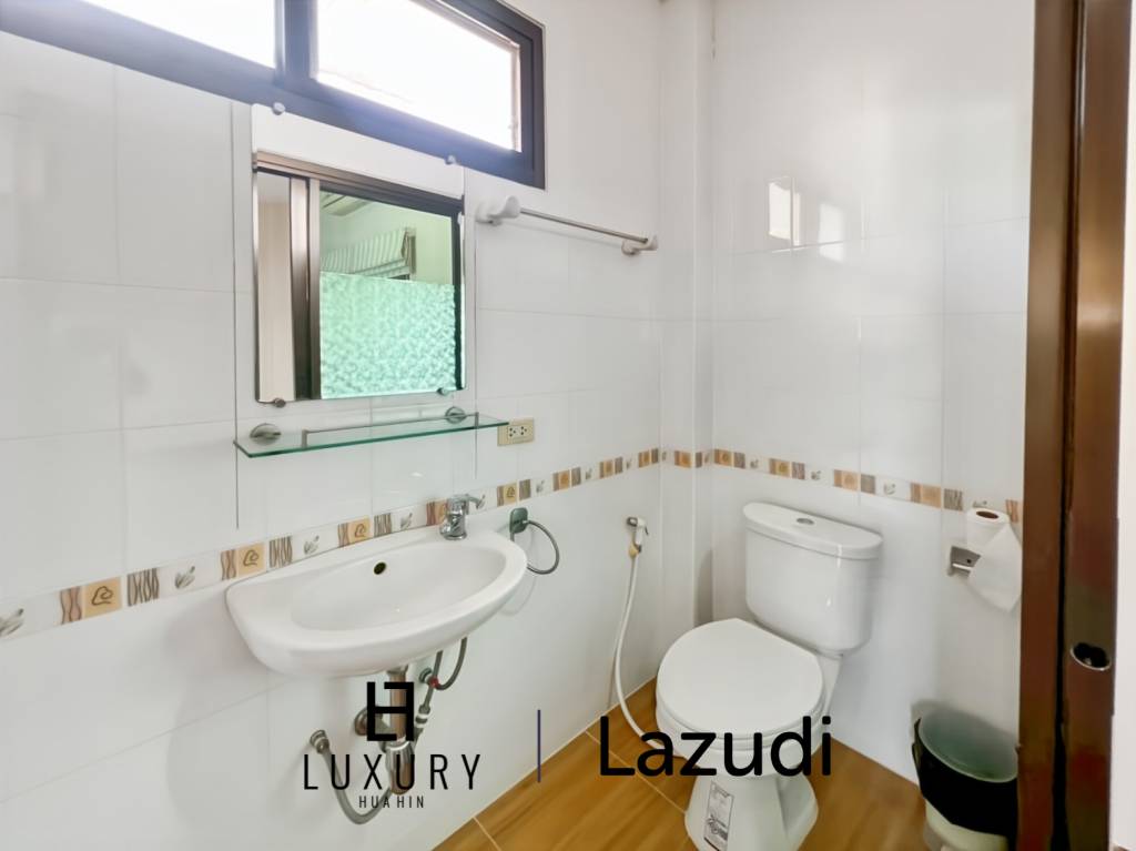 Heights 2 Khao Tao - 4 Bedroom Villa with Pool on Large 1,200 Sqm Plot