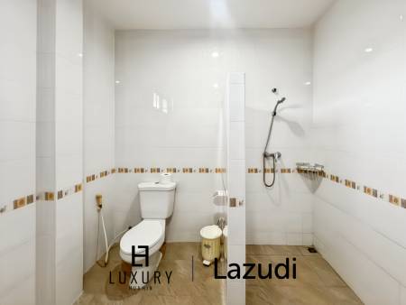 Heights 2 Khao Tao - 4 Bedroom Villa with Pool on Large 1,200 Sqm Plot