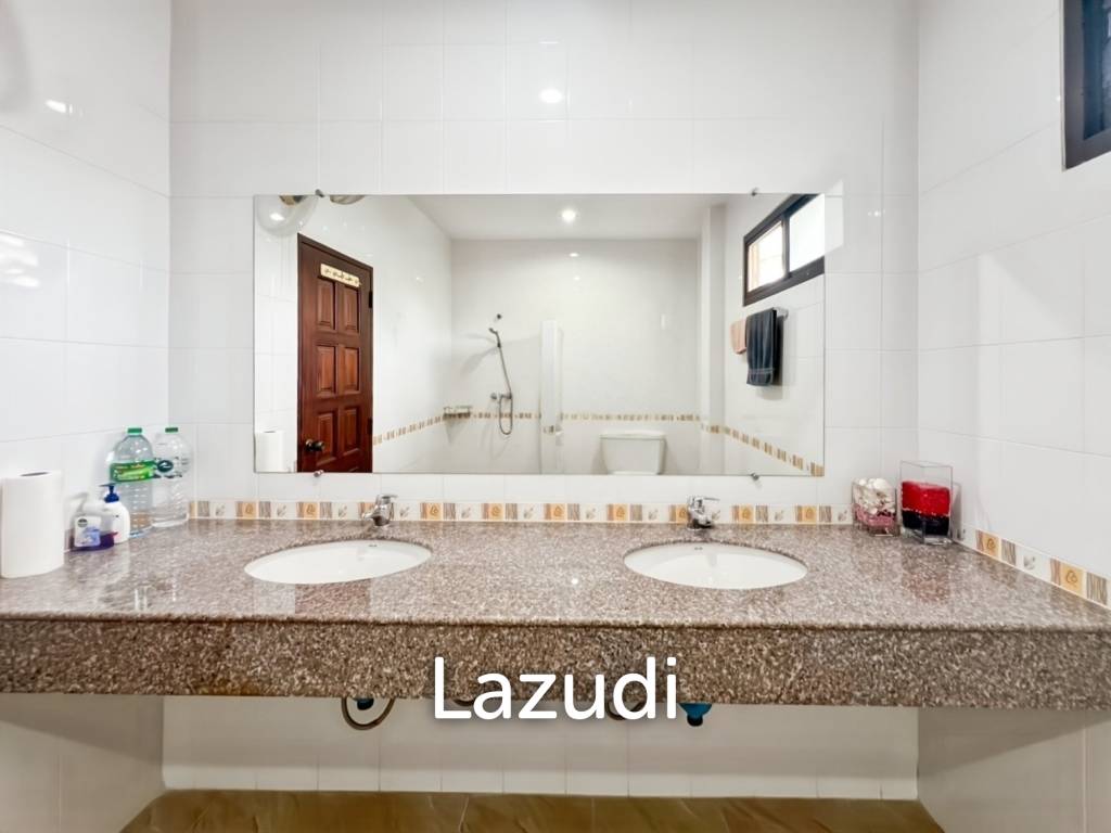 Heights 2 Khao Tao - 4 Bedroom Villa with Pool on Large 1,200 Sqm Plot