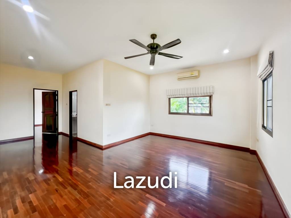 Heights 2 Khao Tao - 4 Bedroom Villa with Pool on Large 1,200 Sqm Plot