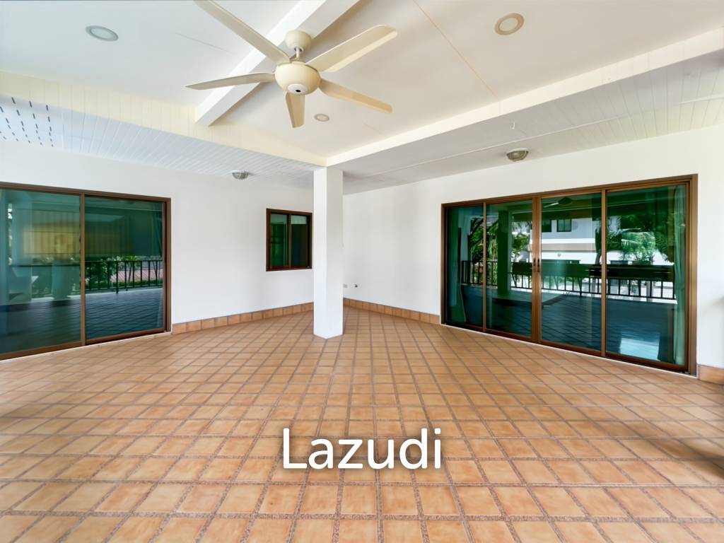 Heights 2 Khao Tao - 4 Bedroom Villa with Pool on Large 1,200 Sqm Plot