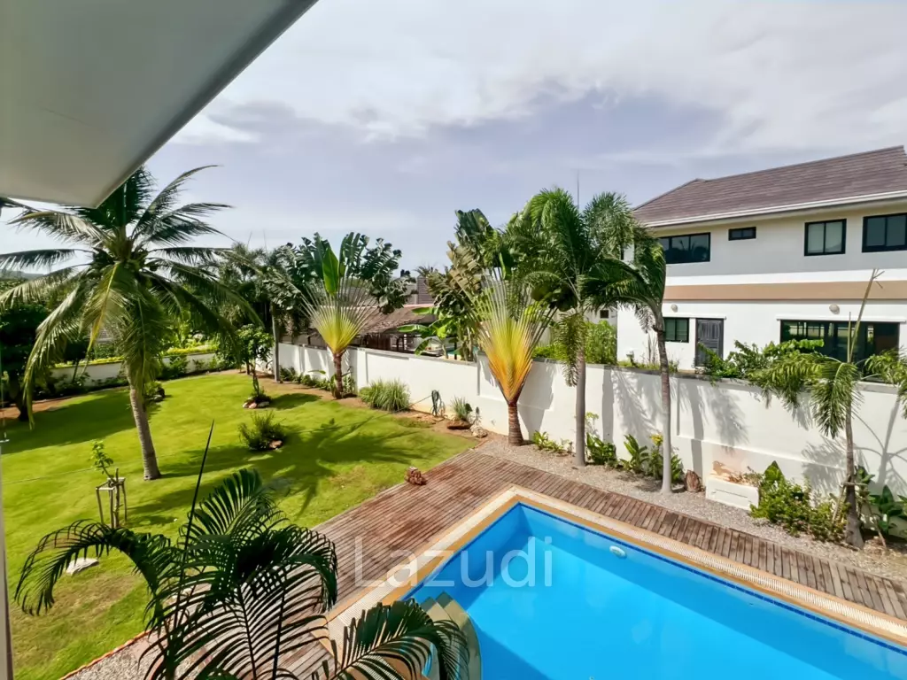 Heights 2 Khao Tao - 4 Bedroom Villa with Pool on Large 1,200 Sqm Plot