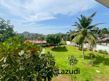 Heights 2 Khao Tao - 4 Bedroom Villa with Pool on Large 1,200 Sqm Plot