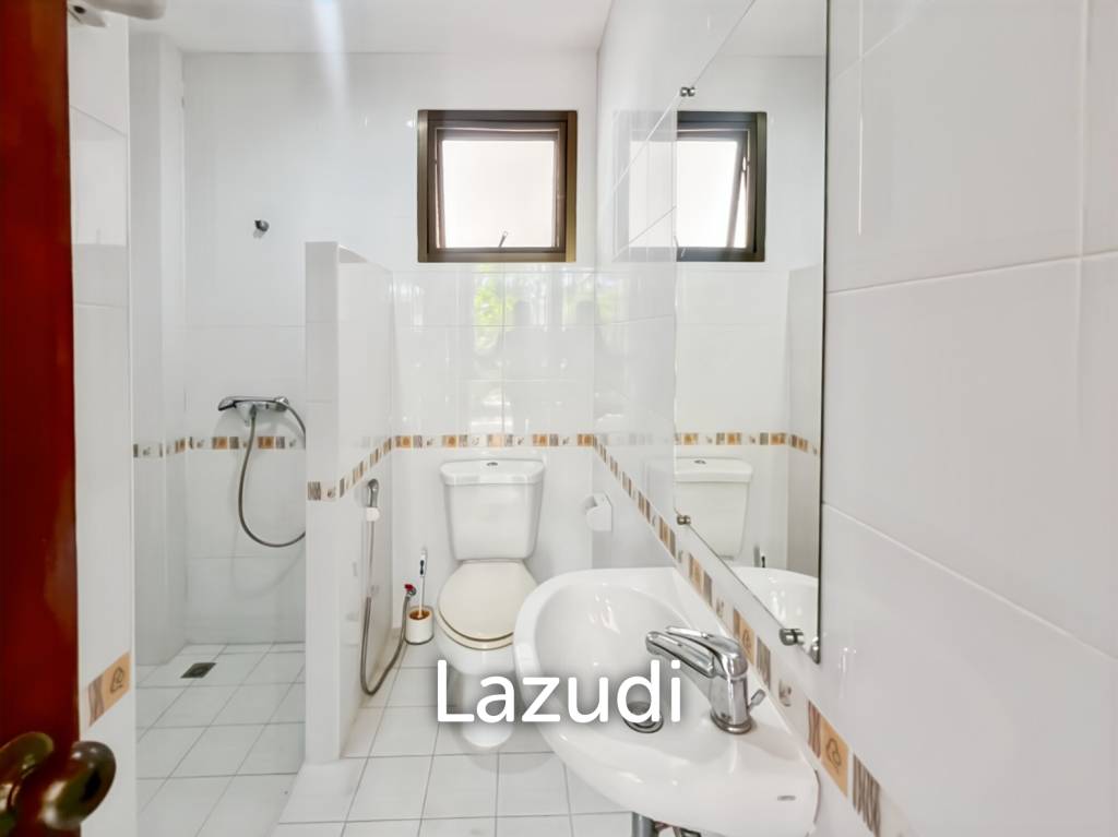 Heights 2 Khao Tao - 4 Bedroom Villa with Pool on Large 1,200 Sqm Plot