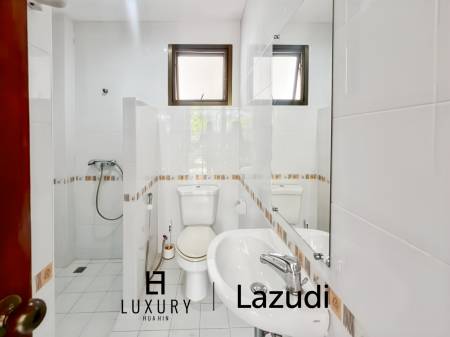 Heights 2 Khao Tao - 4 Bedroom Villa with Pool on Large 1,200 Sqm Plot