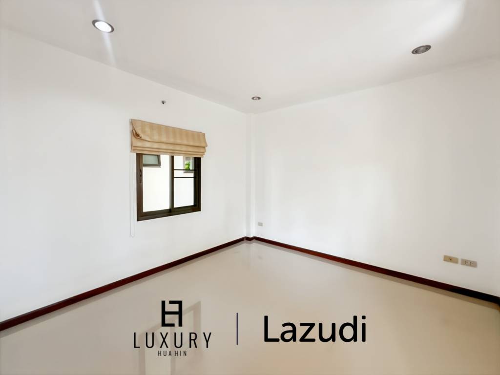 Heights 2 Khao Tao - 4 Bedroom Villa with Pool on Large 1,200 Sqm Plot