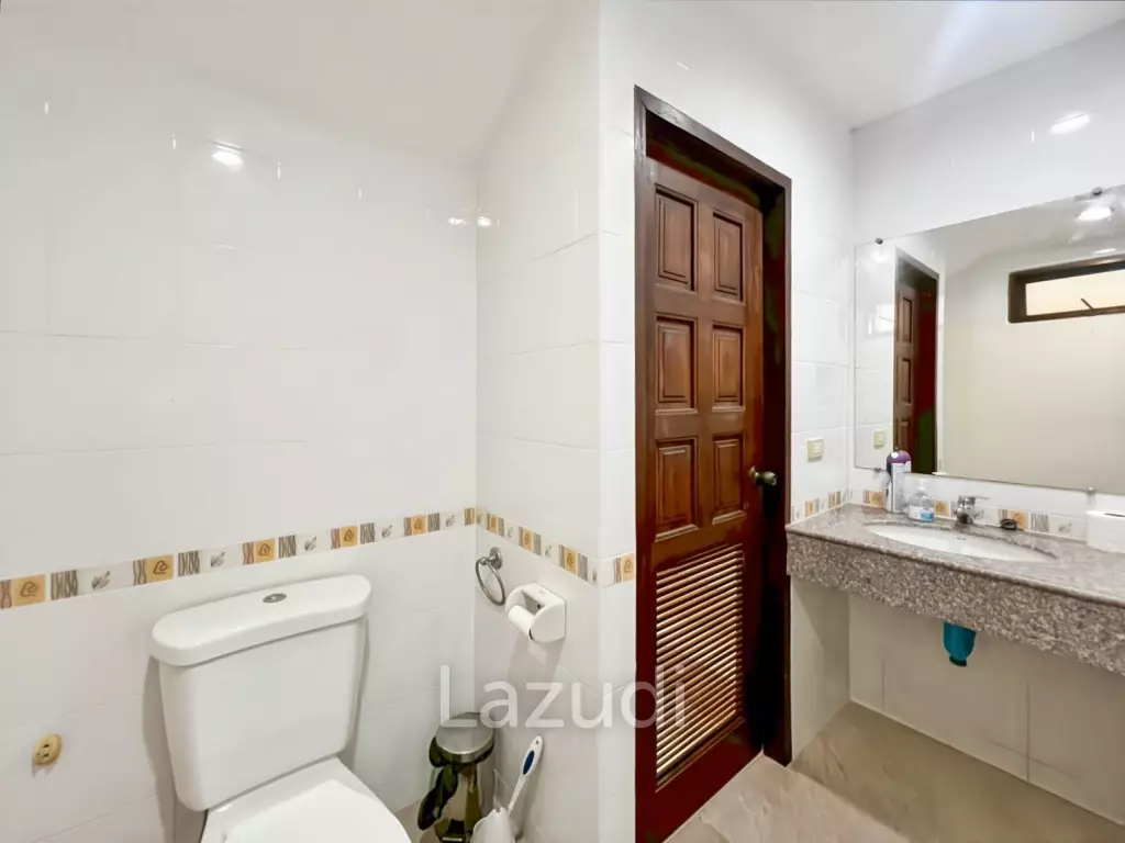 Heights 2 Khao Tao - 4 Bedroom Villa with Pool on Large 1,200 Sqm Plot