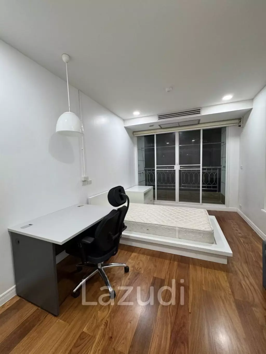 2 Bedroom 2 Bathroom 95 Sq.m Baan Thanon Sarasin