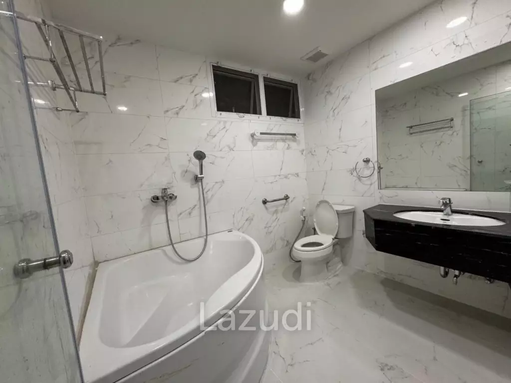 2 Bedroom 2 Bathroom 95 Sq.m Baan Thanon Sarasin