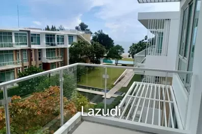 WAN VAYLA : Luxurious 2 Bed Condo with Pool and Seaview