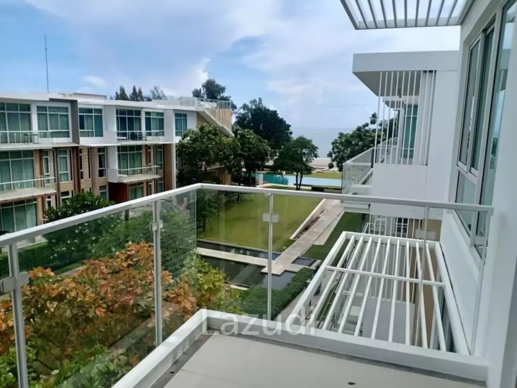 WAN VAYLA : Luxurious 2 Bed Condo with Pool and Seaview