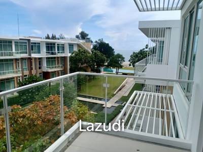 WAN VAYLA : Luxurious 2 Bed Condo with Pool and Seaview