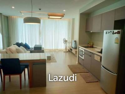 WAN VAYLA : Luxurious 2 Bed Condo with Pool and Seaview