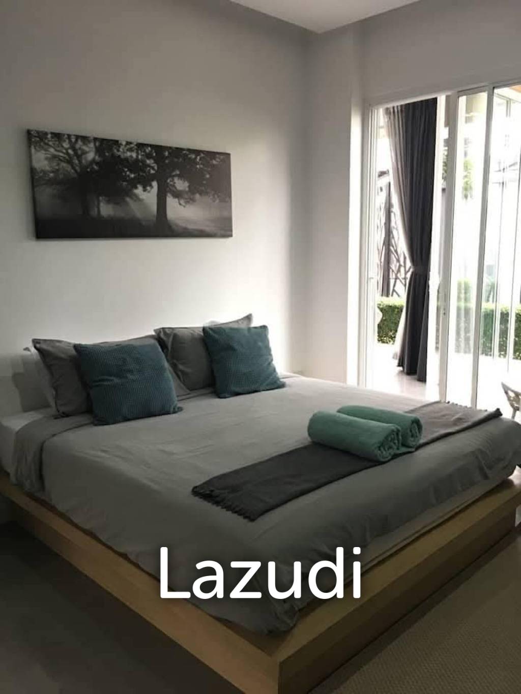 Modern 3-Bedroom House in Mae Nam