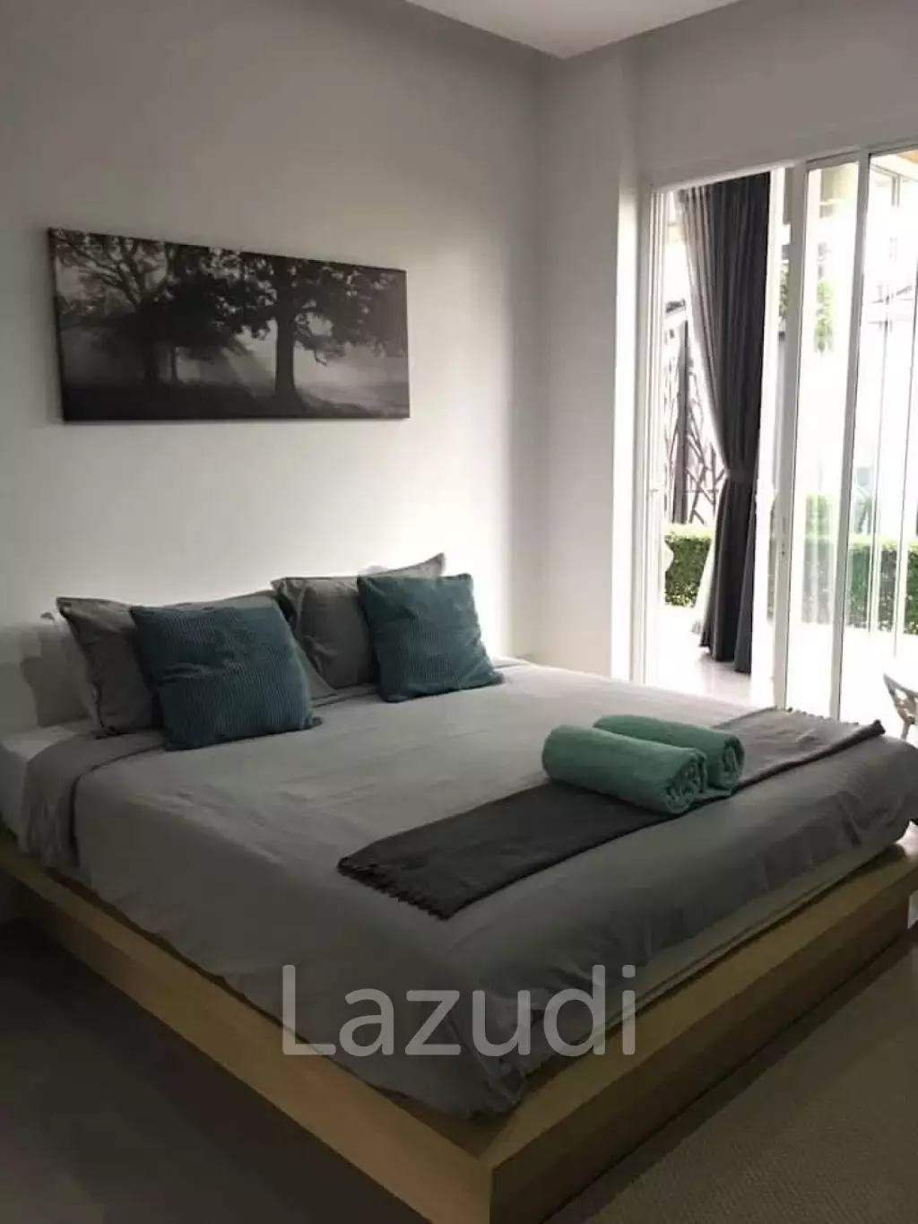 Modern 3-Bedroom House in Mae Nam