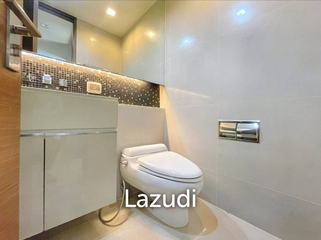 2 Bed 2 Bath 66 SQ.M The Address Sathorn