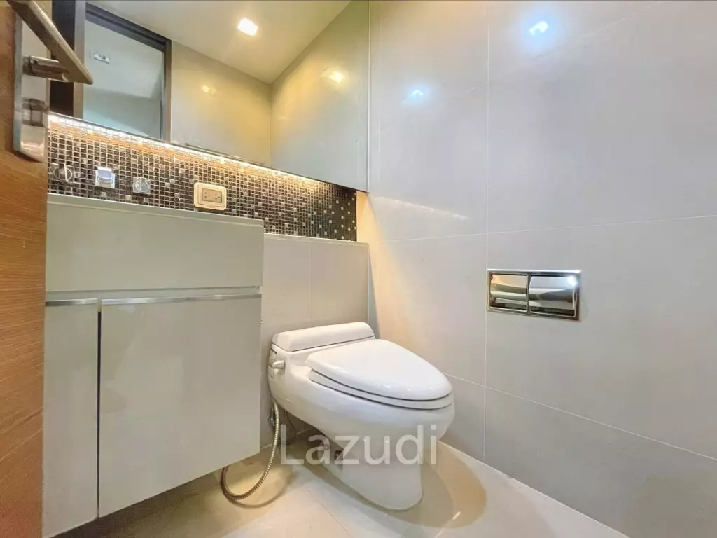 2 Bed 2 Bath 66 SQ.M The Address Sathorn