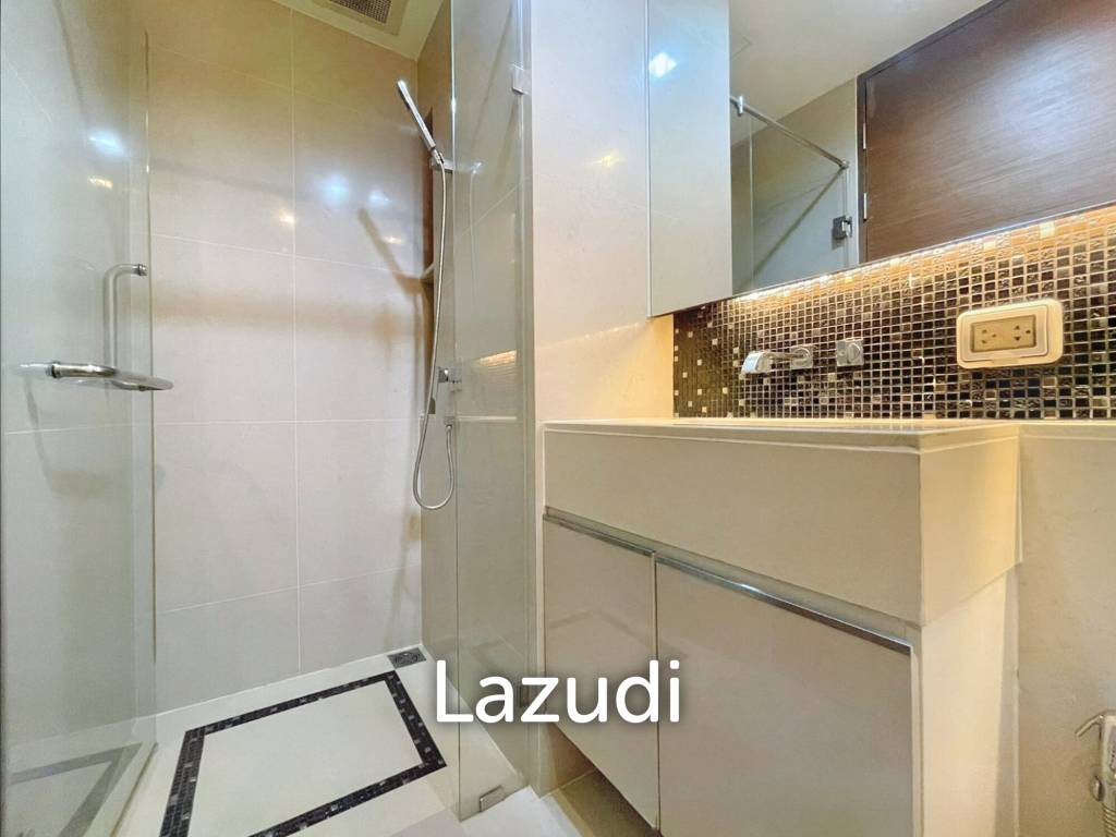 2 Bed 2 Bath 66 SQ.M The Address Sathorn